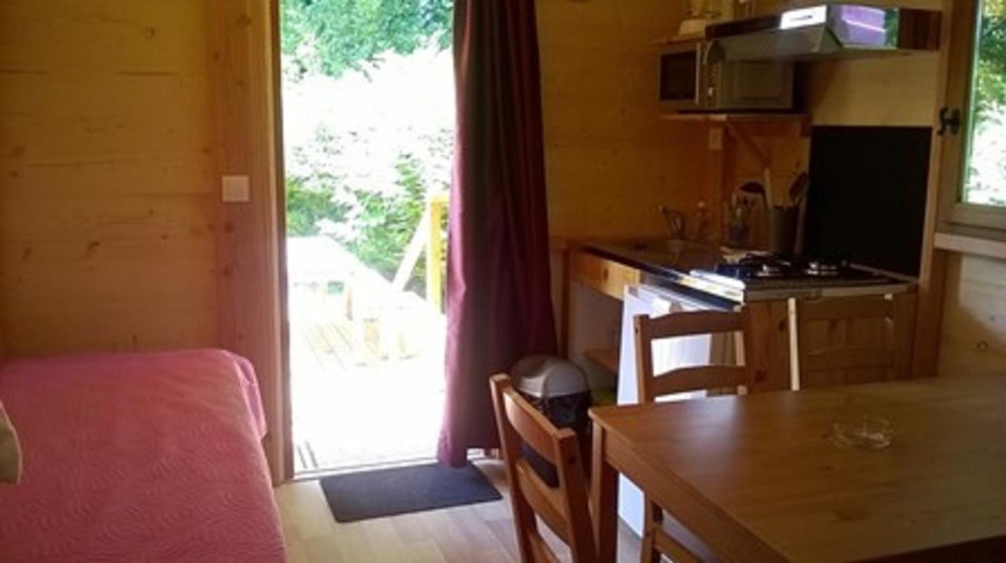 Camping De Trezulien 두아르느네 외부 사진